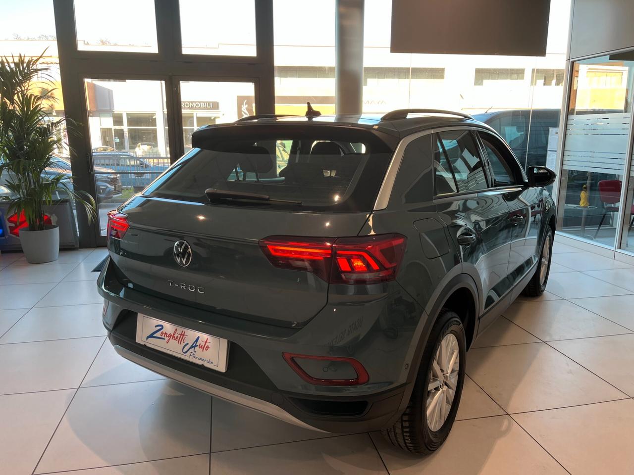 VOLKSWAGEN T-ROC 1.0 BZ - OK NEOPATENTATI