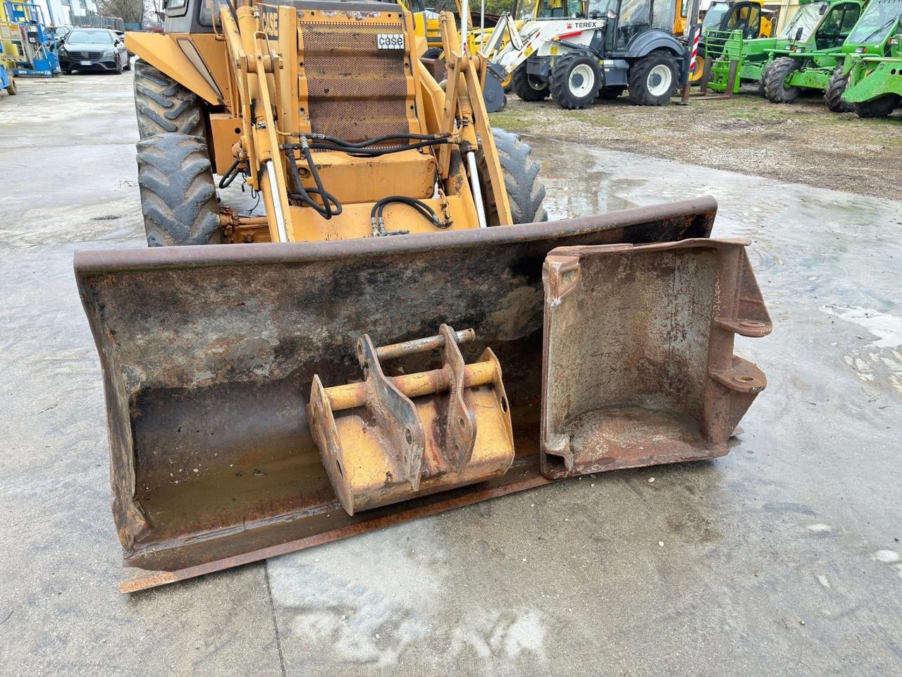 Terna CASE 580G 4x4 con telescopico