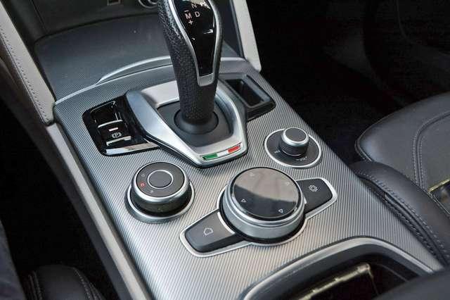 Alfa Romeo Stelvio 2.2 t Ti Q4 210cv auto BIANCO LUNARE