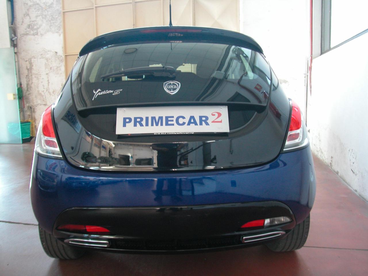 Lancia Ypsilon 1.2 69 CV 5 porte S Momodesign