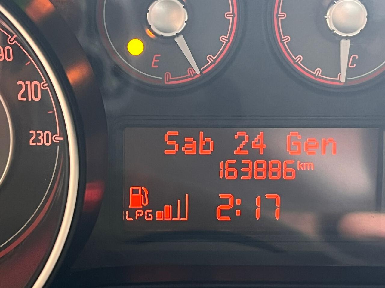Fiat Punto 1.4 GPL NEOPATETAT0