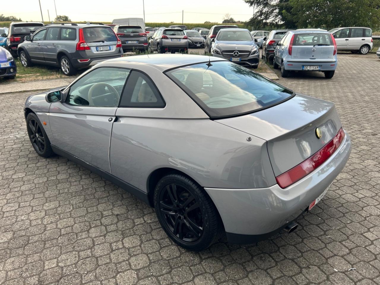 Alfa Romeo GTV 2.0i 16V Twin Spark cat