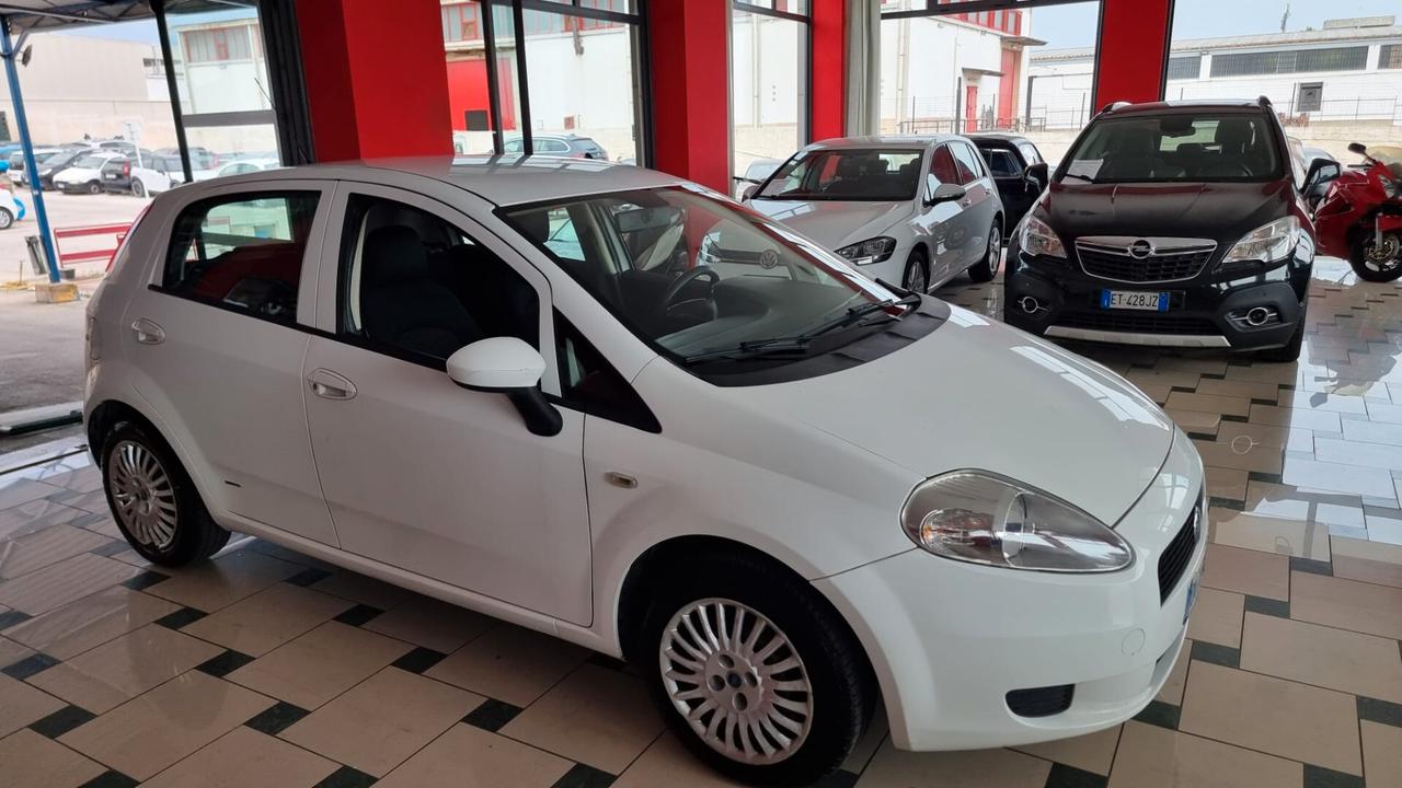 Fiat Grande Punto Grande Punto 1.3 MJT 75 CV 5 porte Dynamic