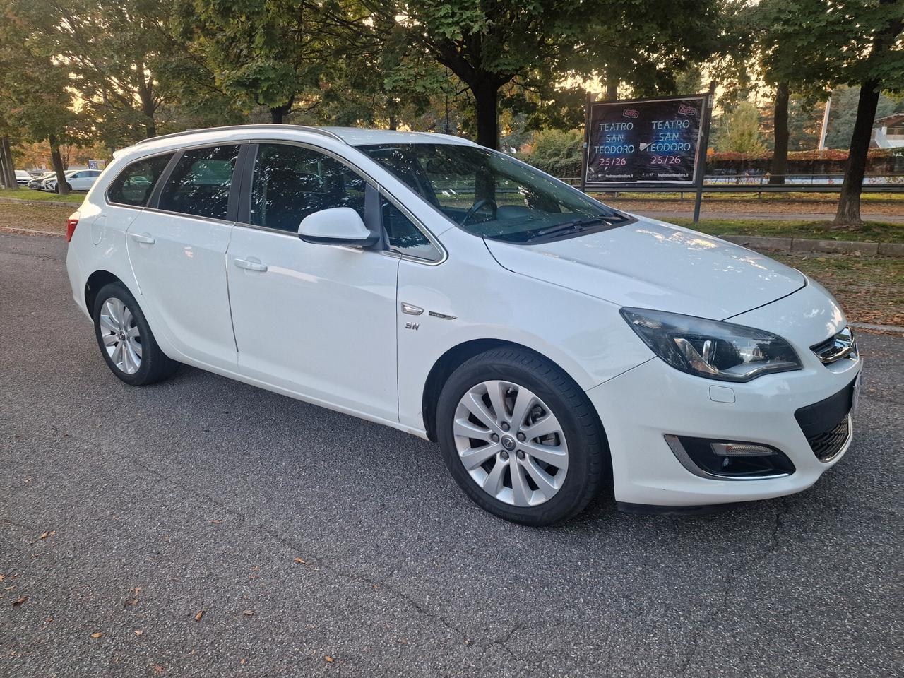 Opel Astra 2.0 CDTI 165CV Sports Tourer aut. Cosmo Fleet