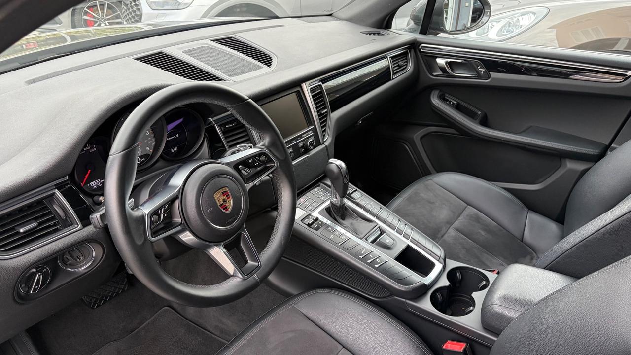 Porsche Macan S 3.0