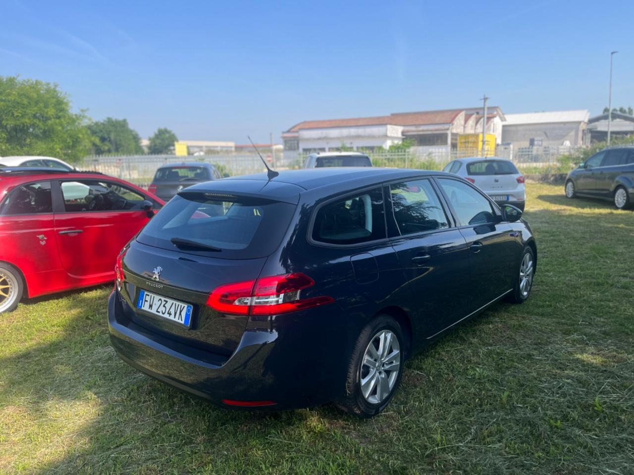 Peugeot 308 BlueHDi 100 S&S Active