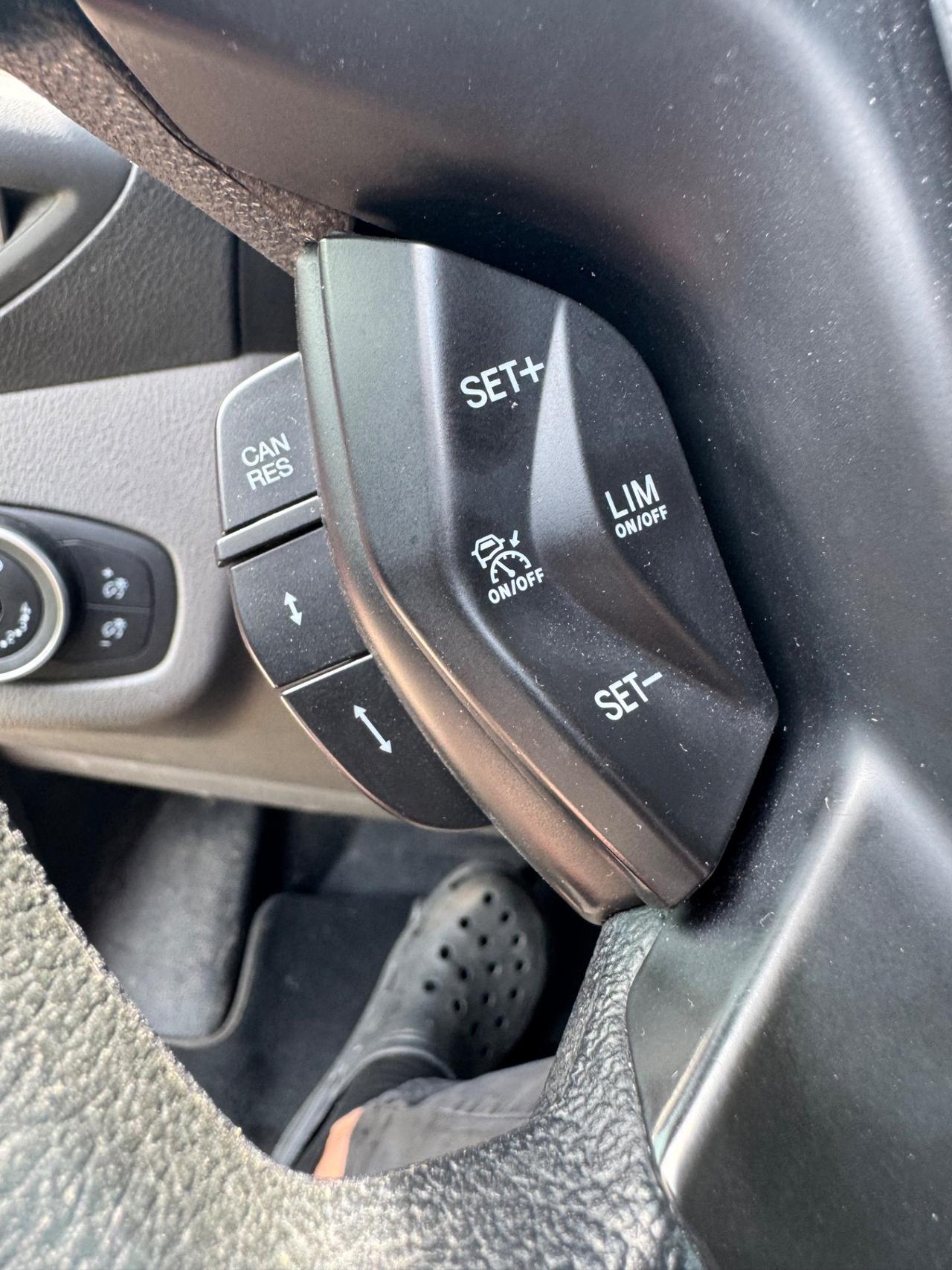 FORD TRANSIT CONNECT FULL OPTIONAL