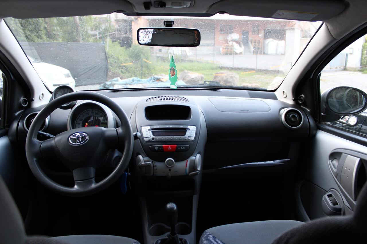 Toyota Aygo Benzina 1.0 12V VVT-i 5 porte Sol Perfetta ok Neopatentati