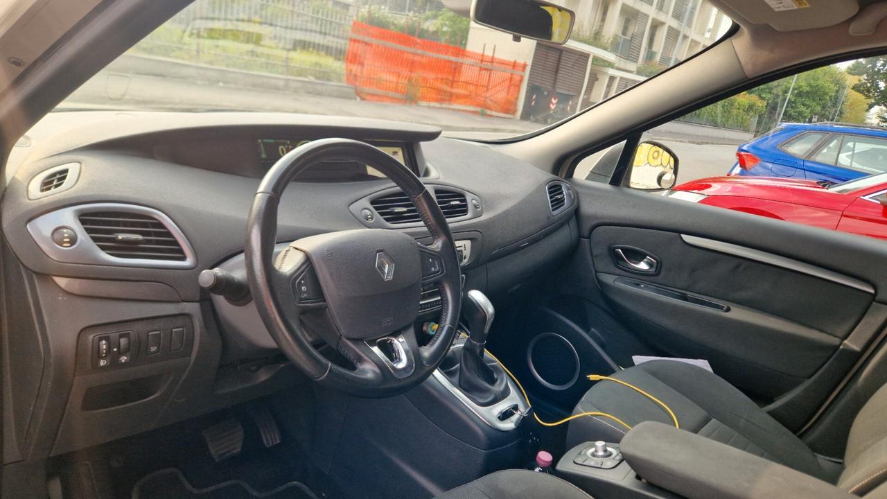 Renault Scénic XMod dCi 110 CV Limited