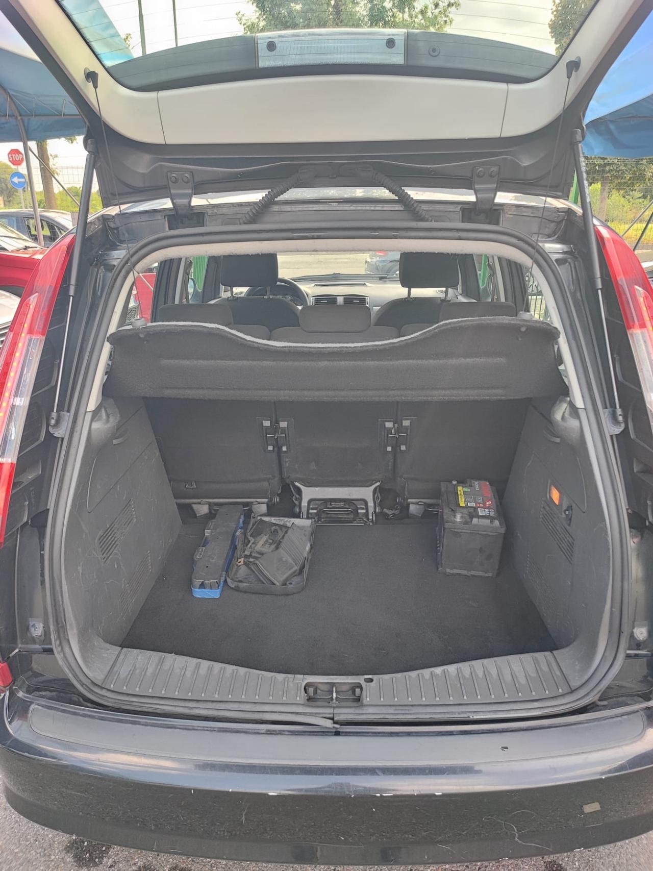 Ford C-Max 1.6 TDCi 90 CV Titanium