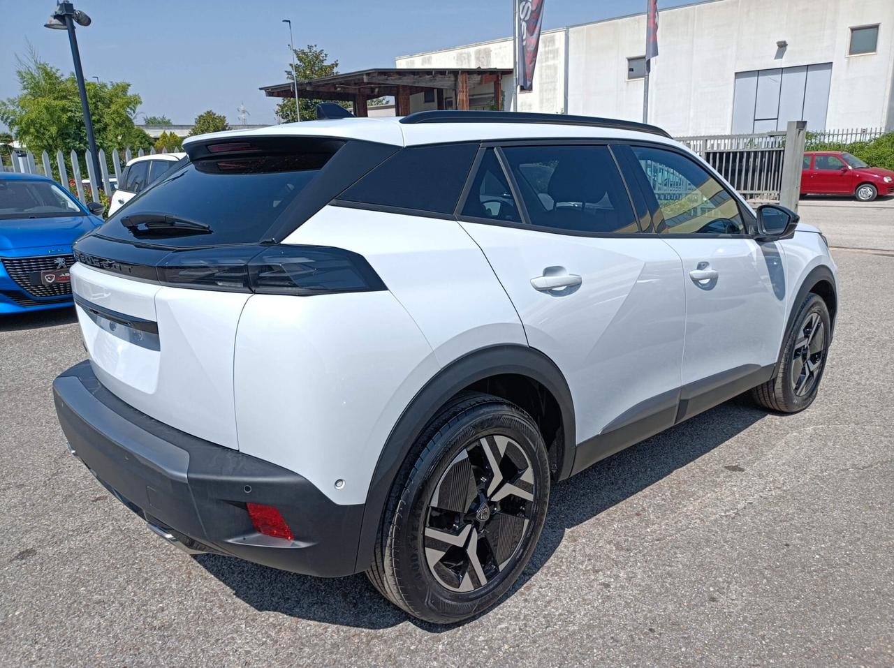 Peugeot 2008 PureTech 130 S&S EAT8 Allure