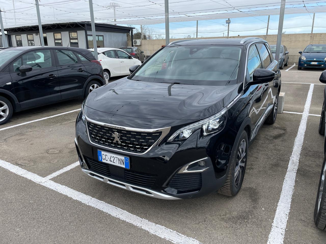 Peugeot 5008 1.5 BlueHDi 130 EAT8 Allure-LED-NAVIGATORE-RETROCAMERA