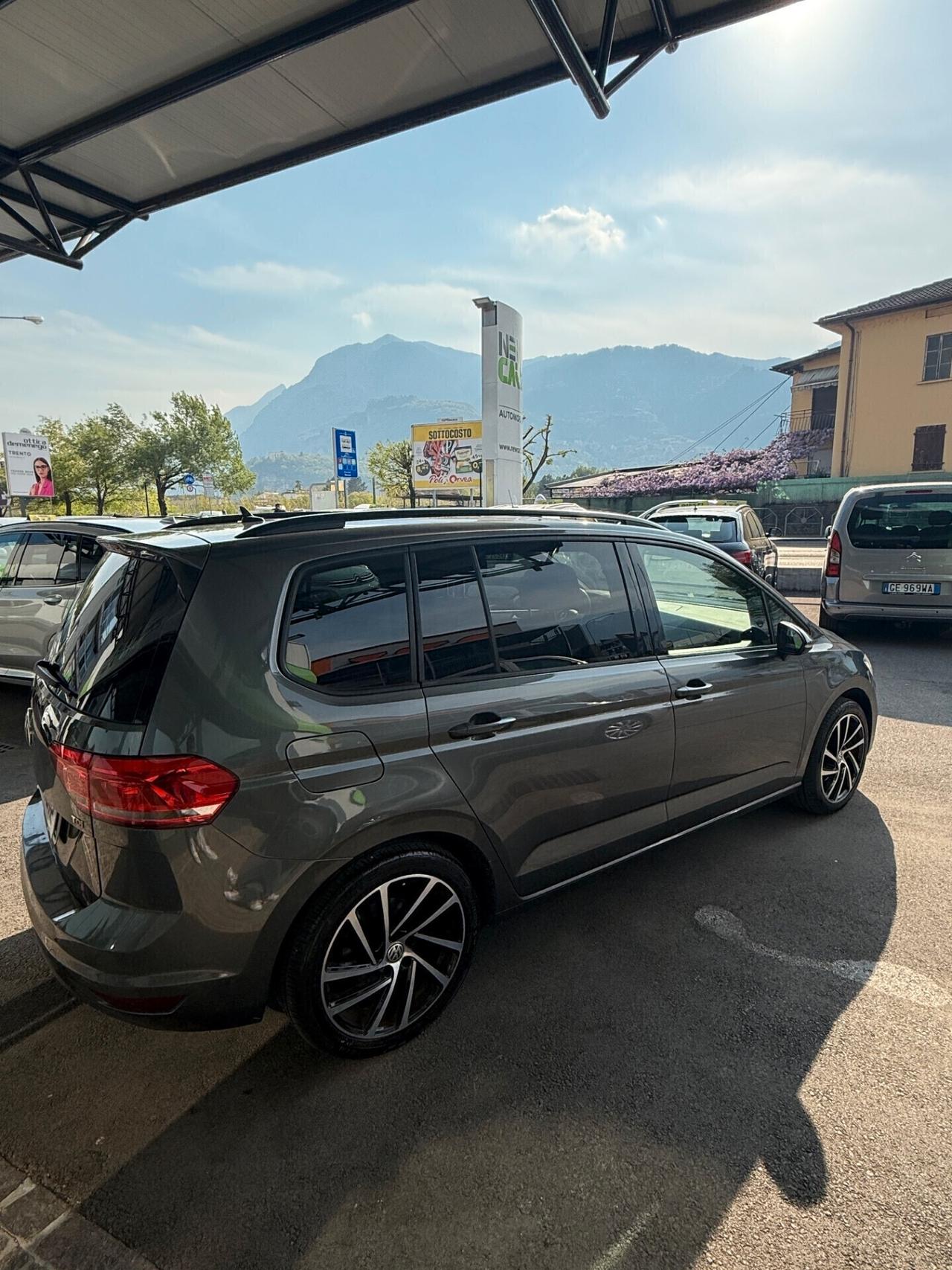 VOLKSWAGEN TOURAN 1.6 TDI 115 CV SCR Executive BlueMotion Technology