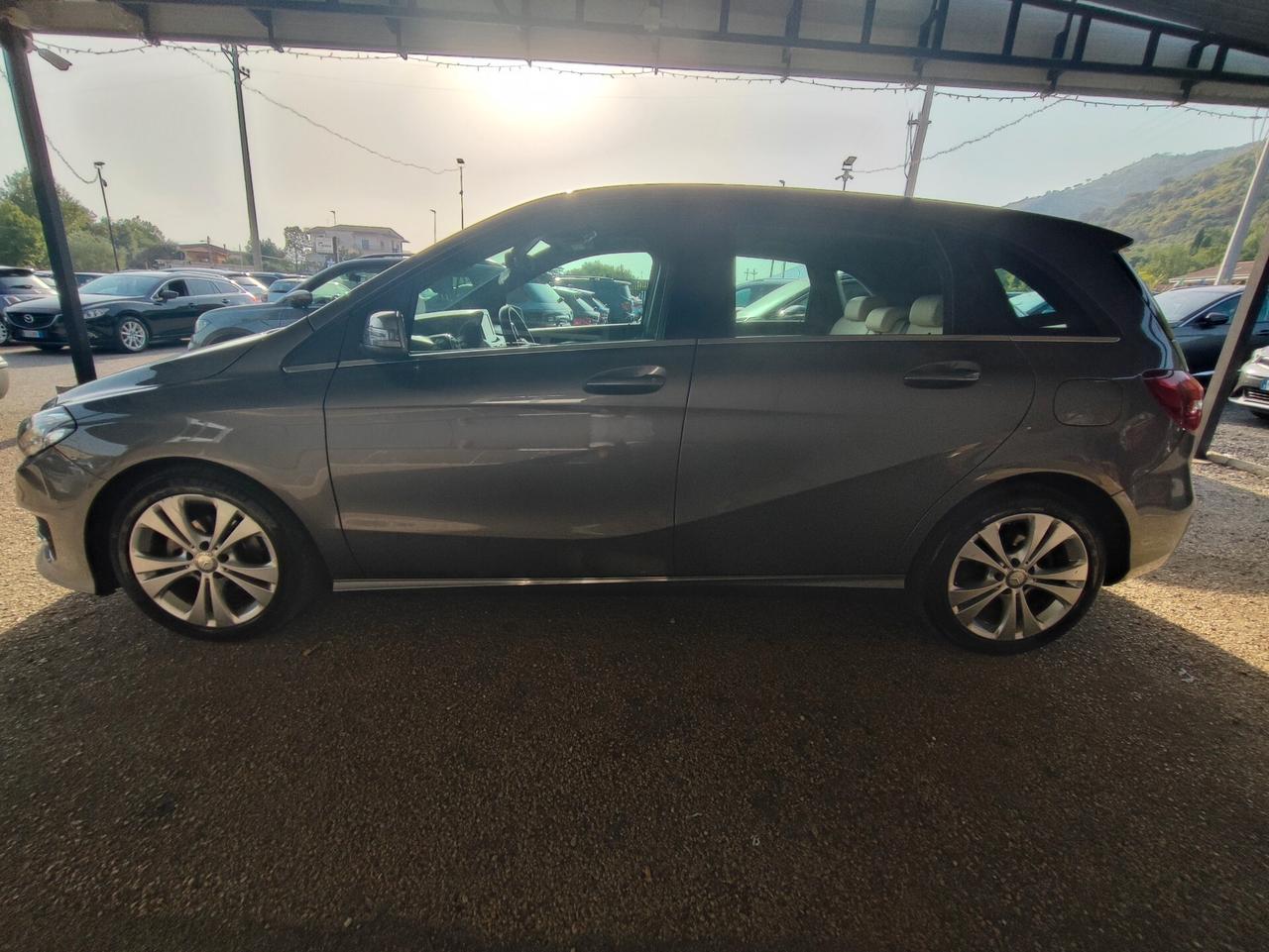 Mercedes-benz B 180 d Automatic Premium