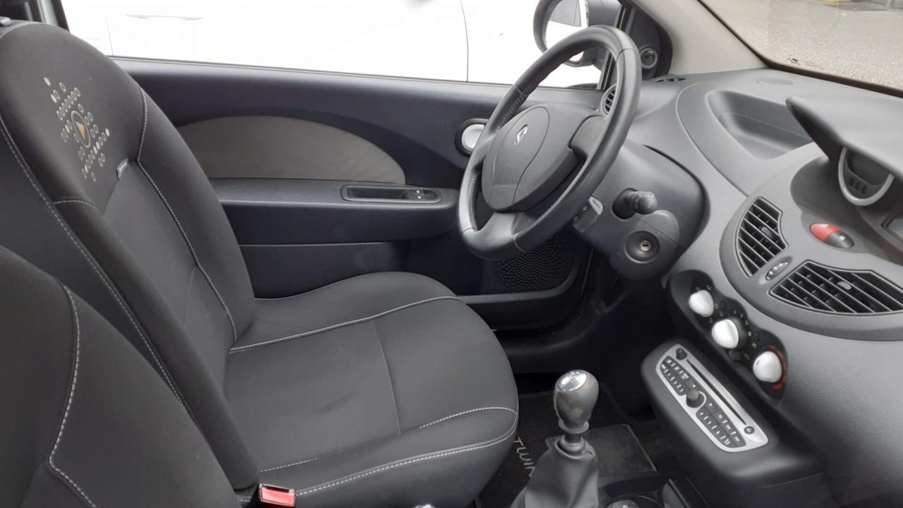 Renault Twingo 1.2 16V TCE Dynamique