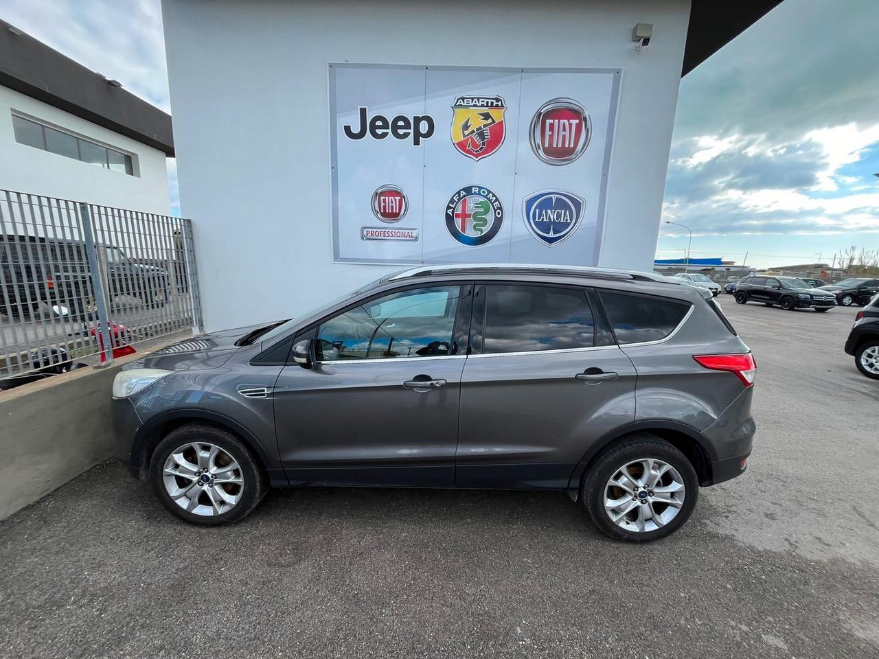 Ford Kuga 2.0 TDCI 163 CV 4WD Powershift Titanium