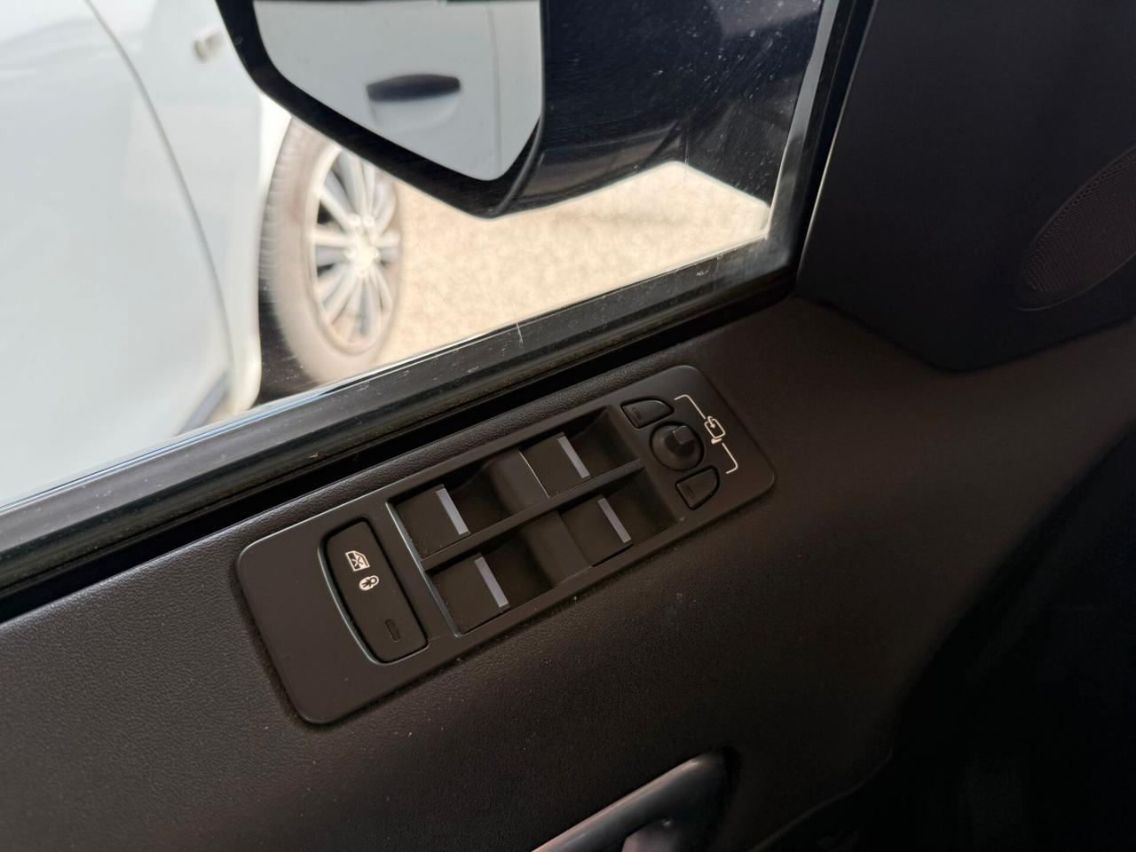 Land Rover Discovery Sport 2.0 TD4 150 CV HSE