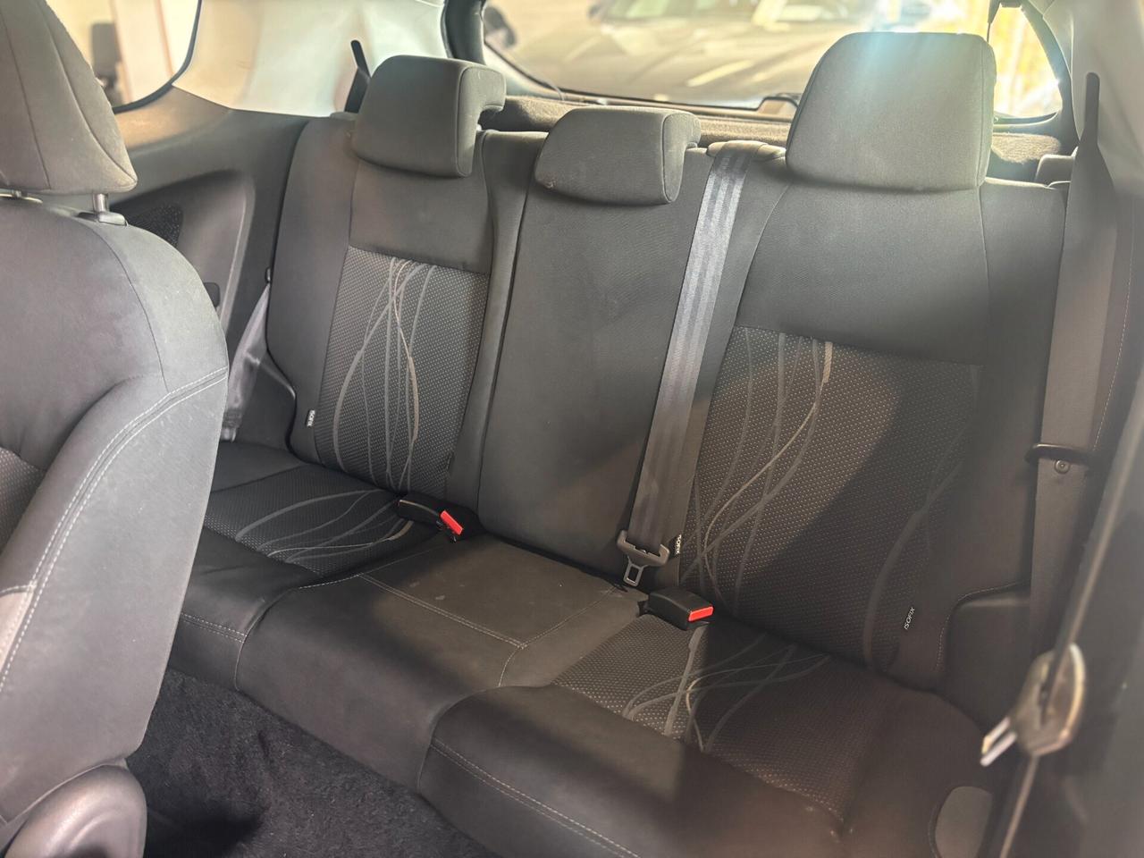 Peugeot 208 3p 1.2 puretech *PER NEO PATENTATI*
