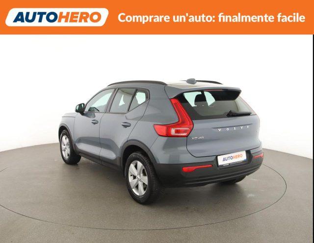 VOLVO XC40 T2 Geartronic Momentum Core