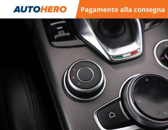 ALFA ROMEO Giulia 2.2 Turbodiesel 210 CV AT8 AWD Q4 Veloce