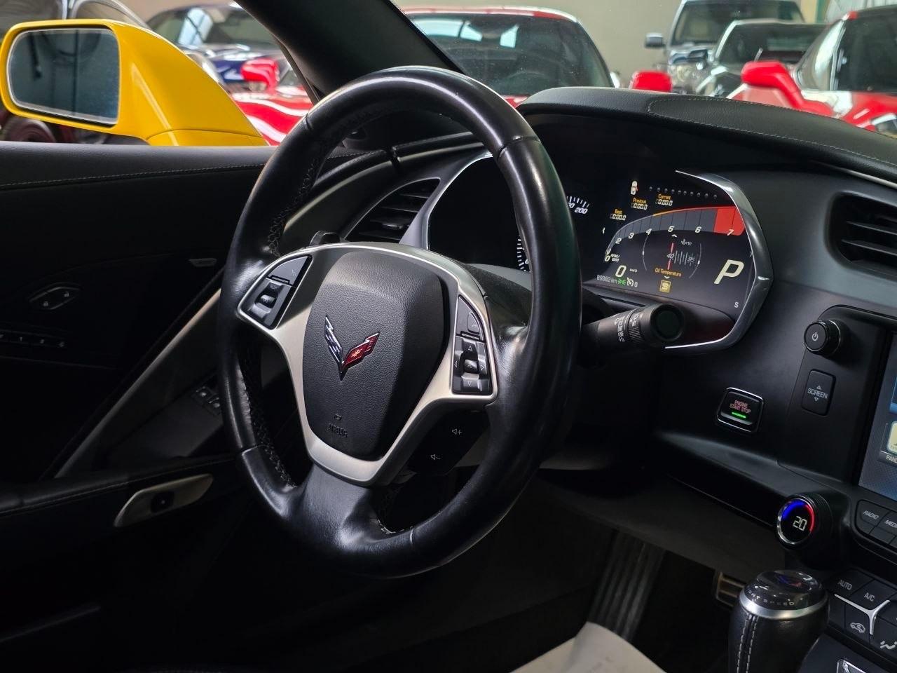 Chevrolet Corvette Stingray 6.2 V8 Z51 2LT