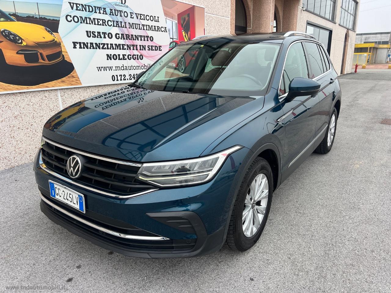 VOLKSWAGEN Tiguan 2.0 TDI SCR Life NUOVO MODELLO TETTO PANORAMICO