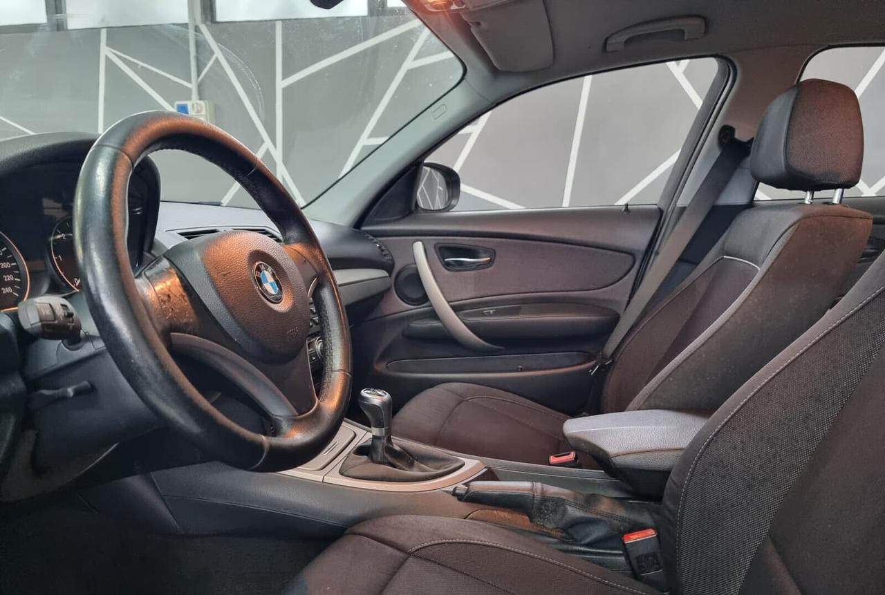 Bmw 118 5 porte Futura