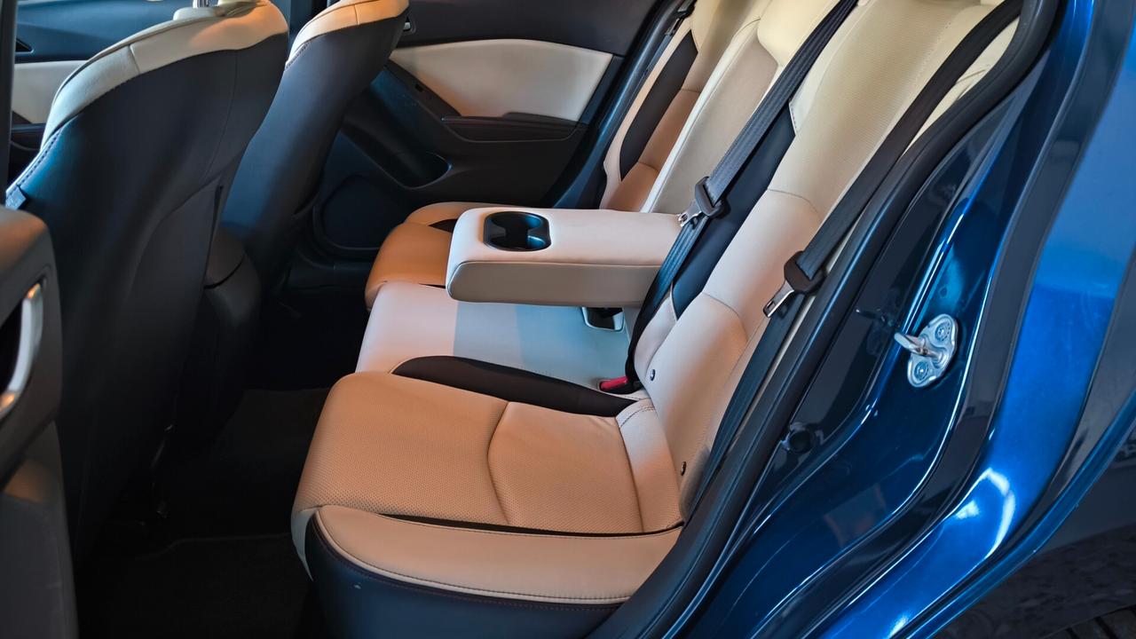 Mazda 3 Mazda3 1.5 Skyactiv-D Evolve Plus