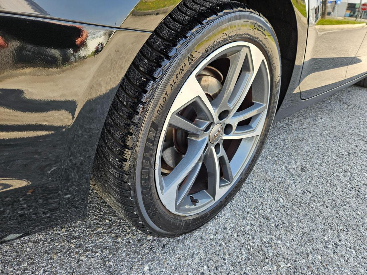 Audi A4 Avant 40 2.0 tdi 190cv s-tronic