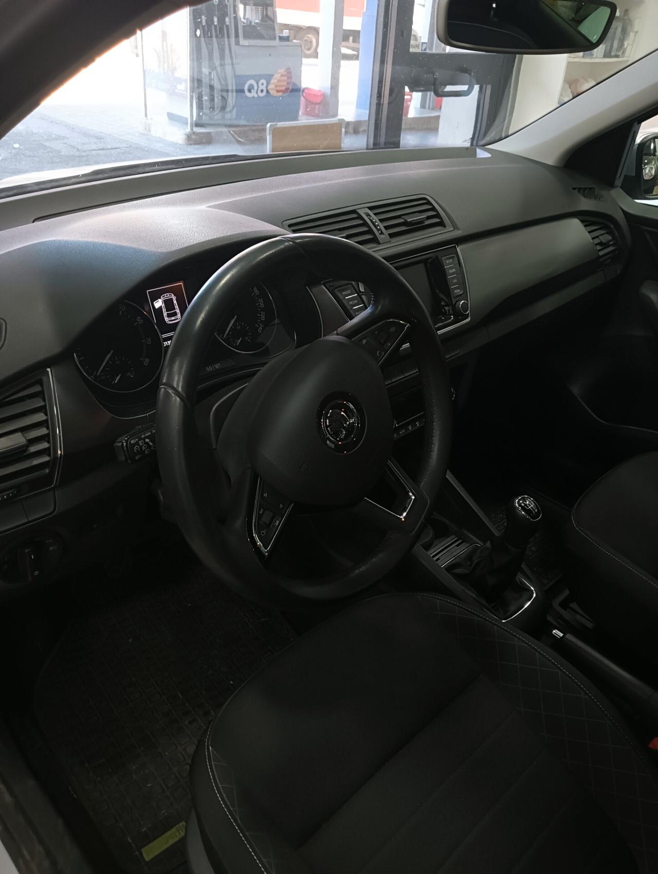 Skoda Fabia 1.2 TSI Twin Color Design Edition Argento