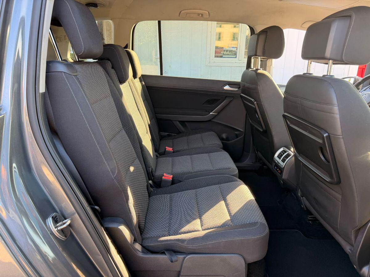 VOLKSWAGEN - Touran - 1.6 TDI DSG Business BMT