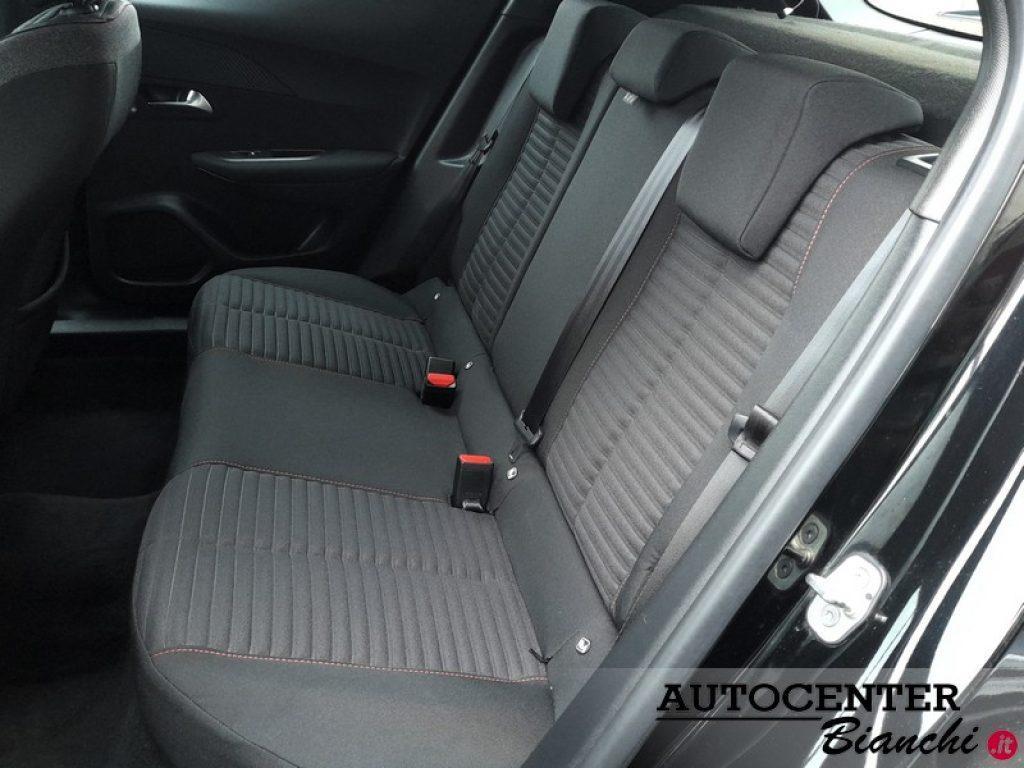 PEUGEOT 2008 BlueHDi 110 S&S Active Pack