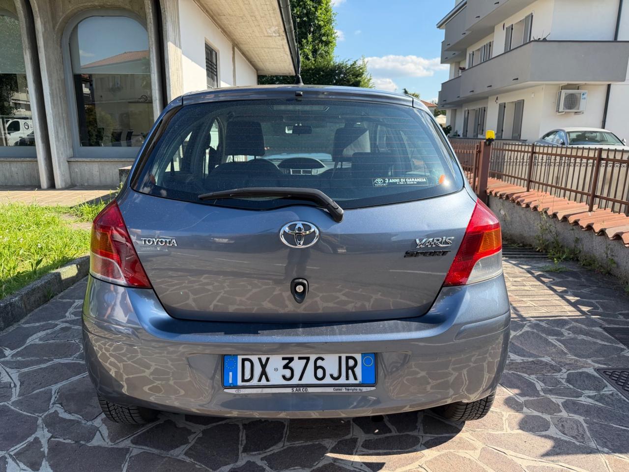 Toyota Yaris 1.0 5 porte Sol