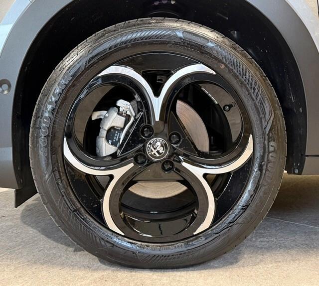 Alfa Romeo Junior 1.2 145 CV Hybrid eDCT6 Speciale