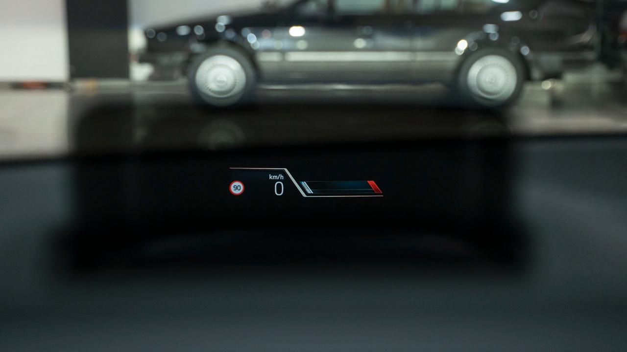 Bmw 2er Active Tourer 218 D MSPORT AUTO TETTO XENO NAVI PELLE HEAD UP DISPLAY FULL OPTIONAL