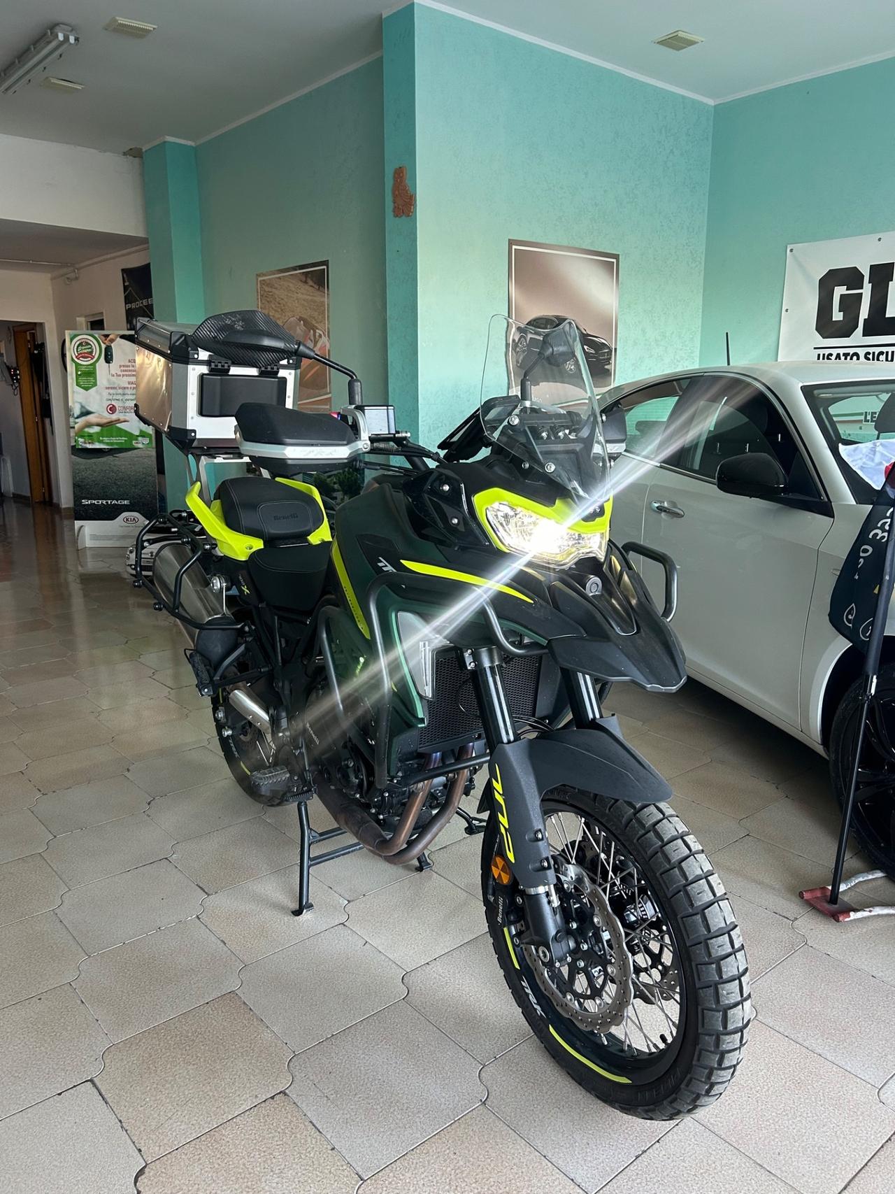 Benelli TRK 702 X