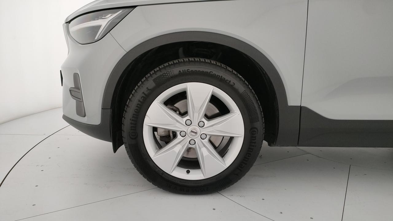 VOLVO XC40 2.0 b3 Essential auto