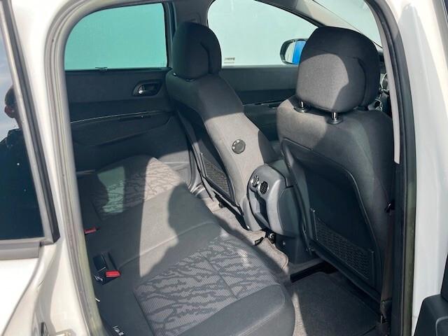 Peugeot 3008 1.6 HDi 112CV Allure Aut.