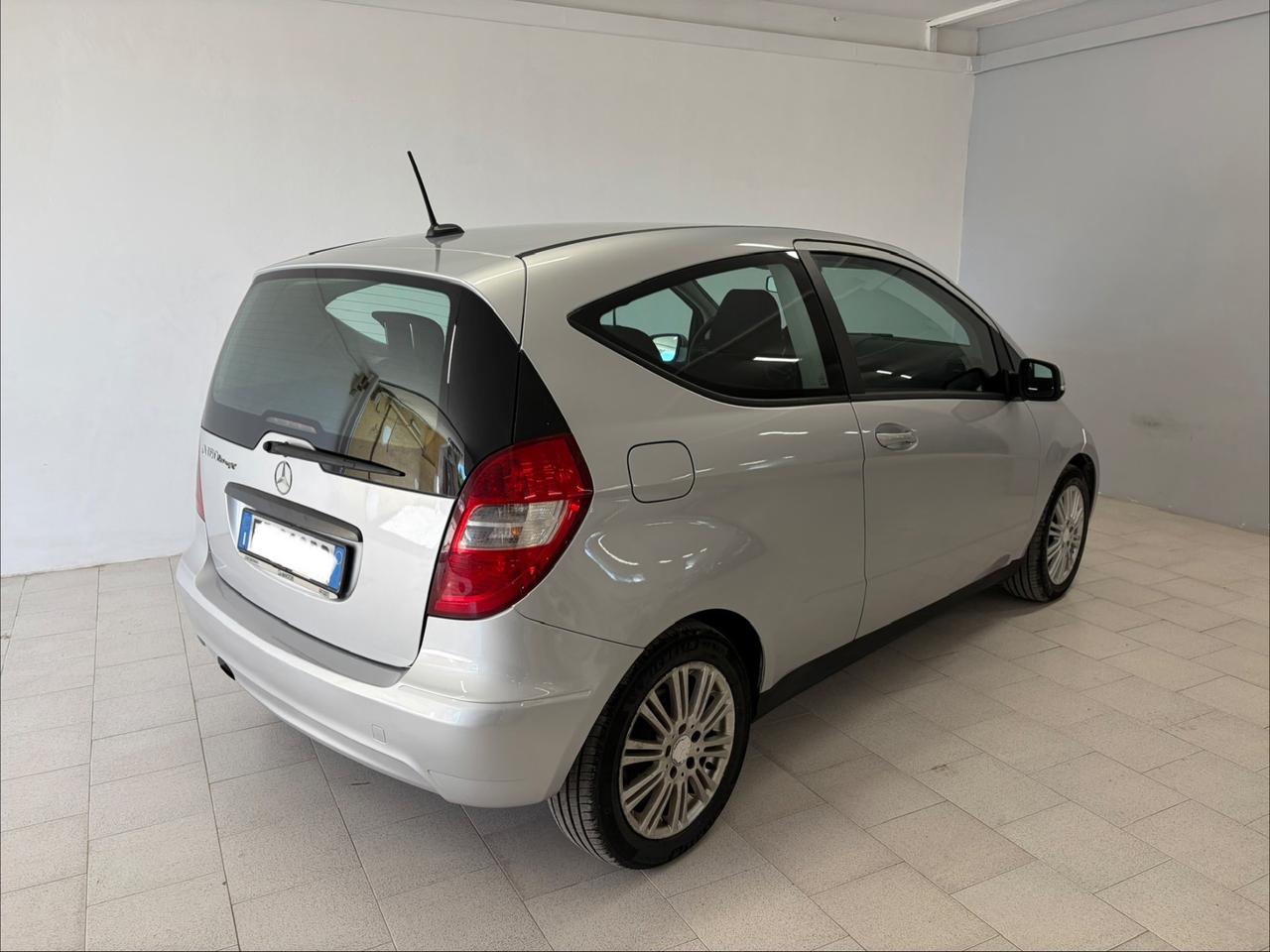 Mercedes-benz A 160 BlueEFFICIENCY Coupé Elegance