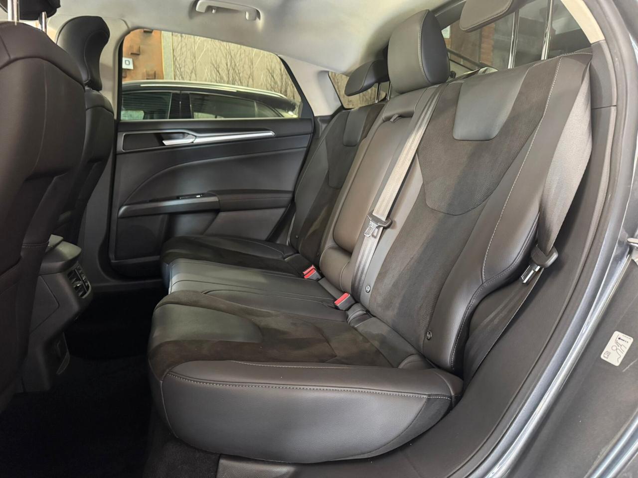 Ford Mondeo 2.0 TDCi 150 CV S&S Powershift 5 porte Titanium