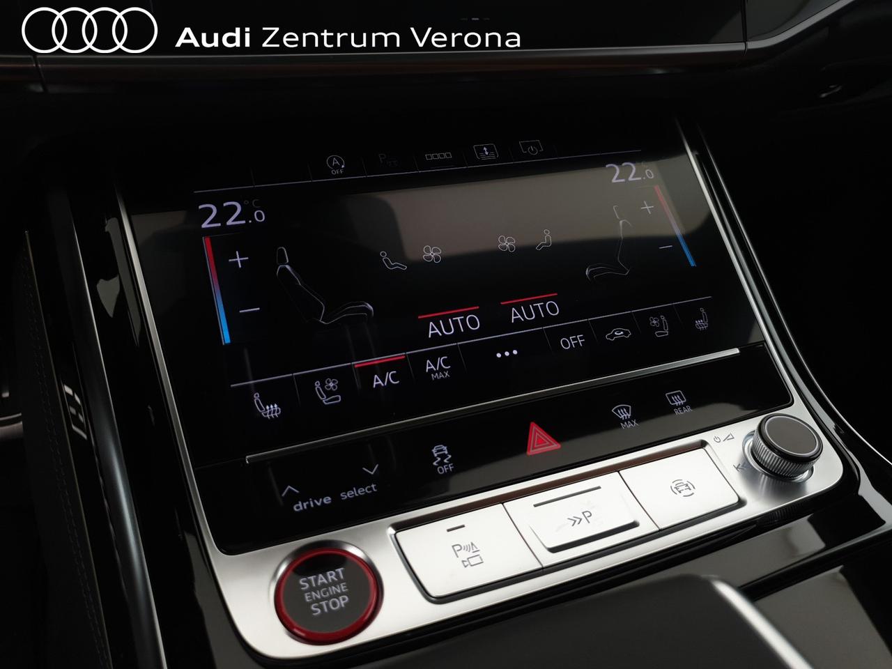 4.0TFSI 571CV quattro tiptronic Sport Attitude