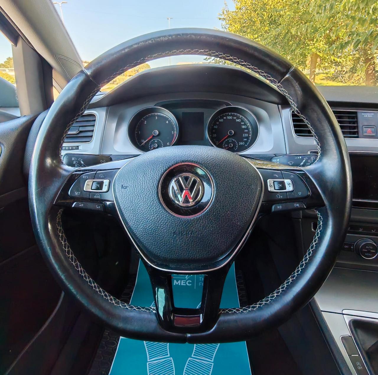 Volkswagen Golf 1.6 TDI 110 CV 5p. Executive R-Line