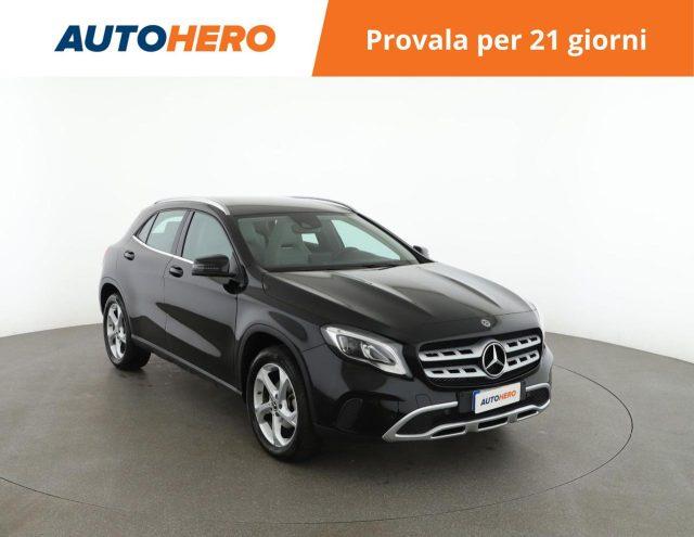 MERCEDES-BENZ GLA 200 d Automatic 4Matic Sport