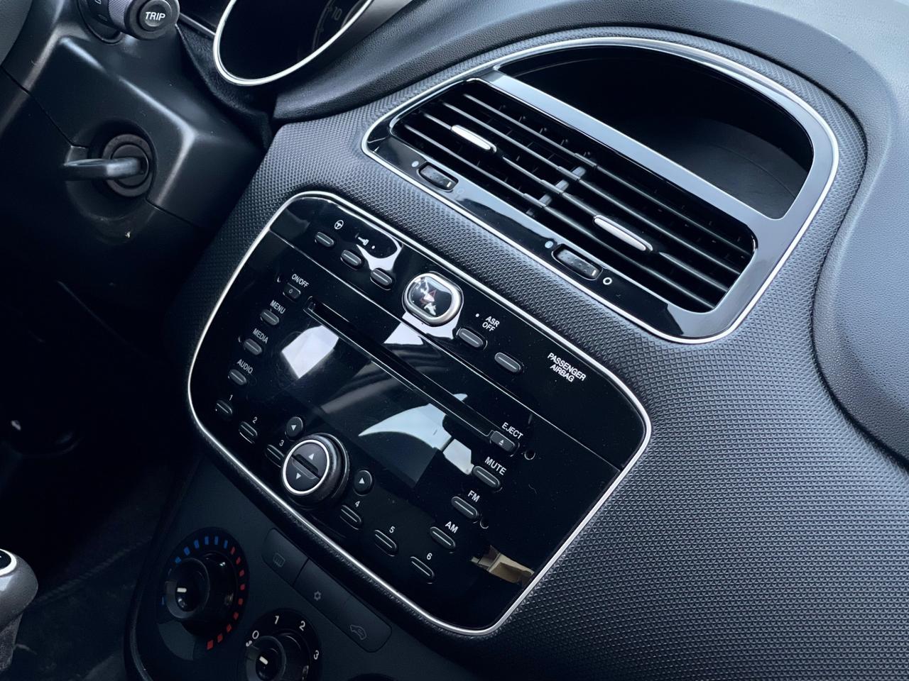 Fiat Punto 1.2 benzina 2017 - NEOPATENTATI