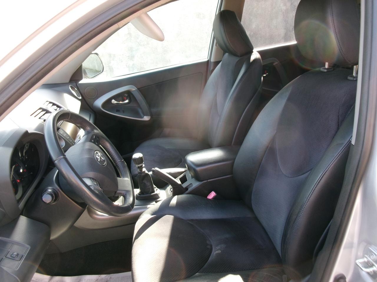 Toyota RAV 4 RAV4 Crossover 2.2 D-4D 150 CV DPF Exclusive