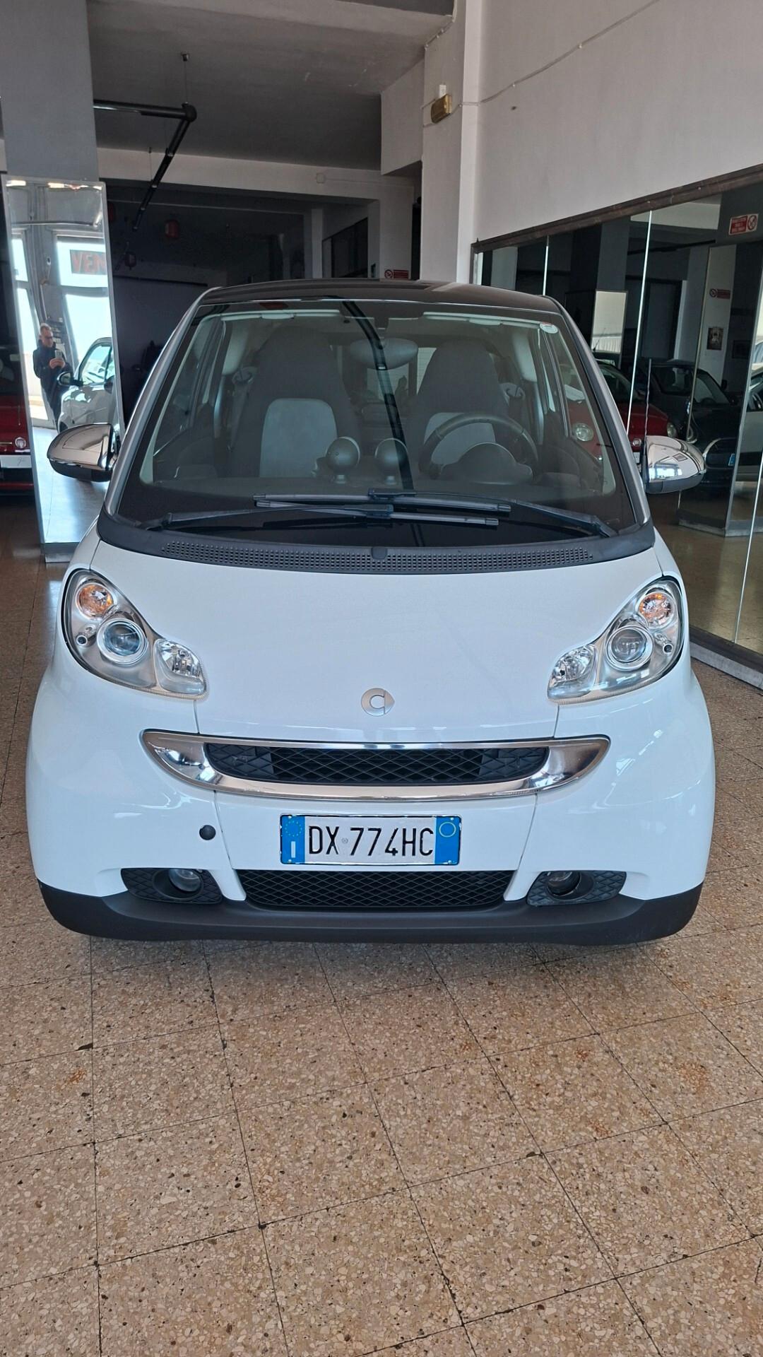Smart ForTwo 1000 52 kW coupé passion