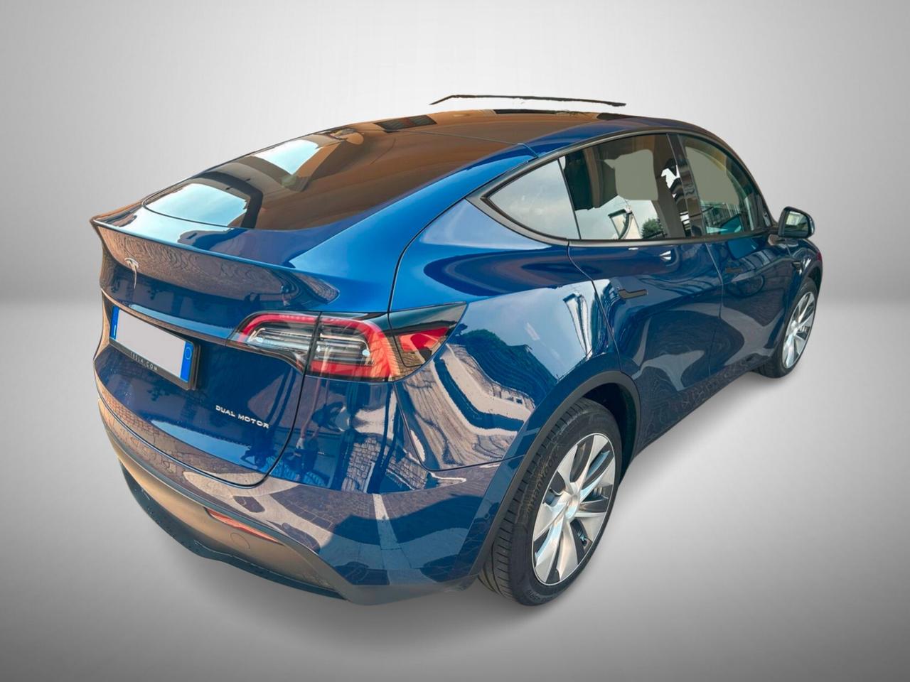 Tesla Model Y Long Range Dual Motor awd