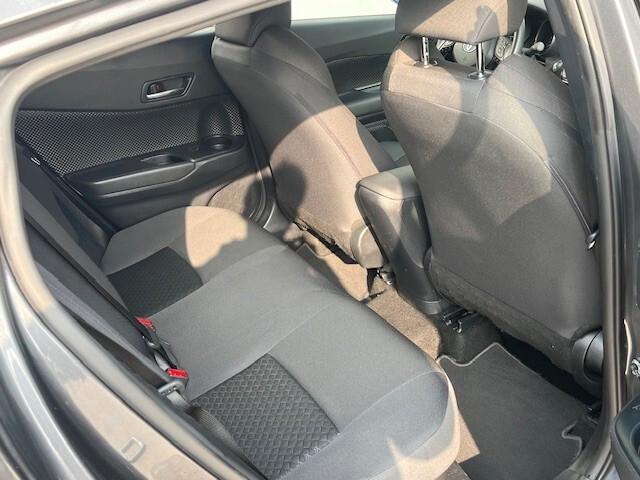 Toyota C-HR 1.8 Hybrid E-CVT Business