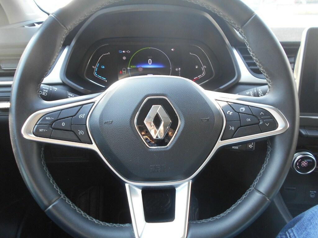 Renault Captur 1.6 E-TECH Hybrid Techno Fast Track Auto