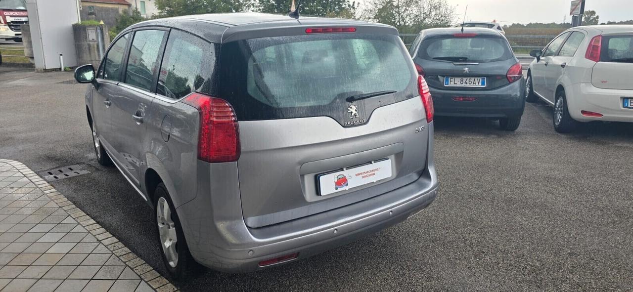 Peugeot 5008 1.6 Diesel 7 posti Neopatentati